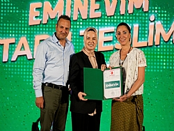 EMİNEVİMLİLER TAPU TESLİM TÖRENİNDE BULUŞTU